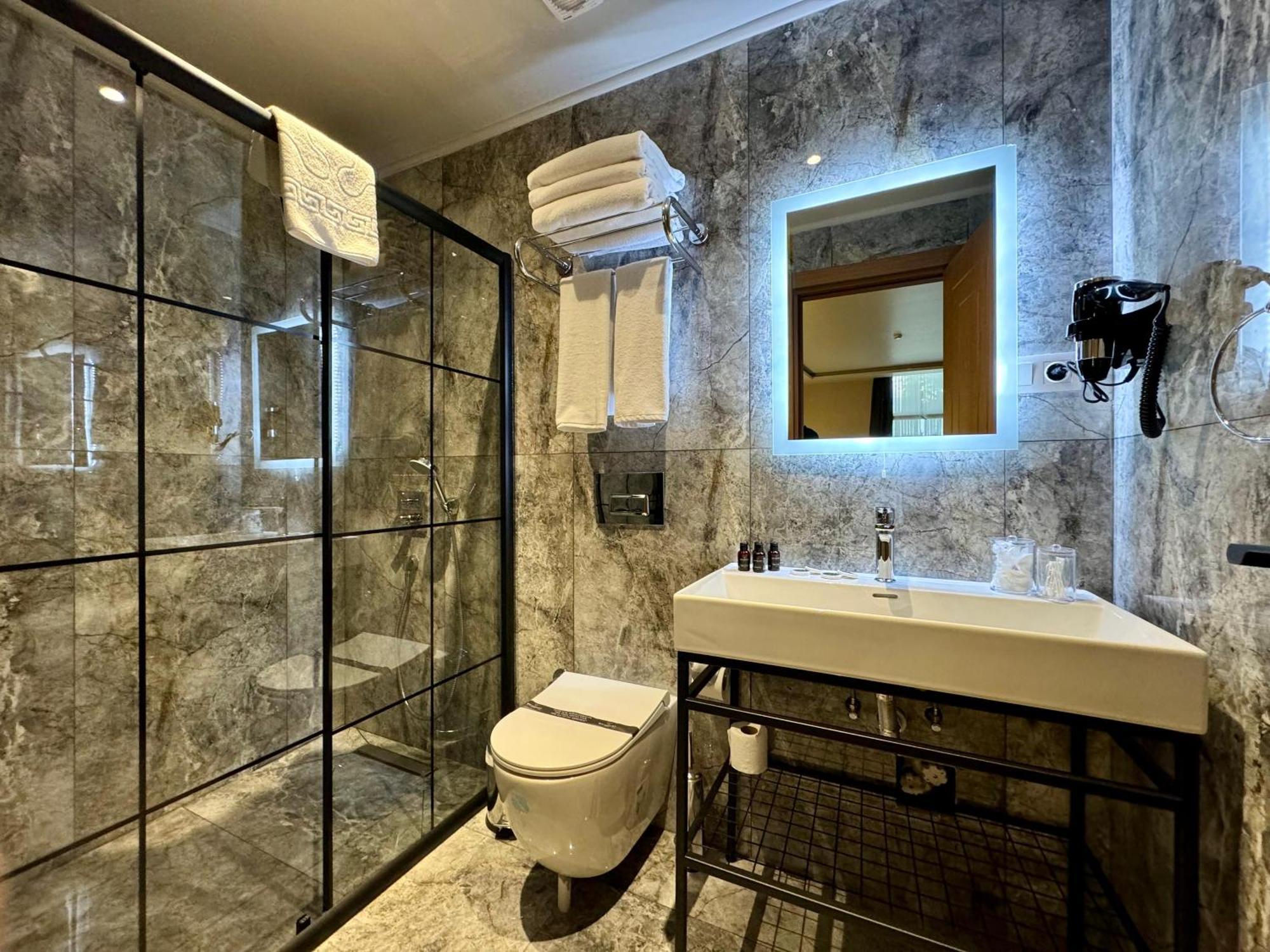 Weingart Suites Hotel Стамбул Экстерьер фото